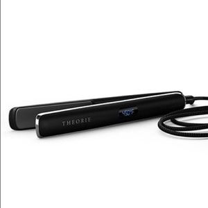 Quantum 1″ Flat Iron